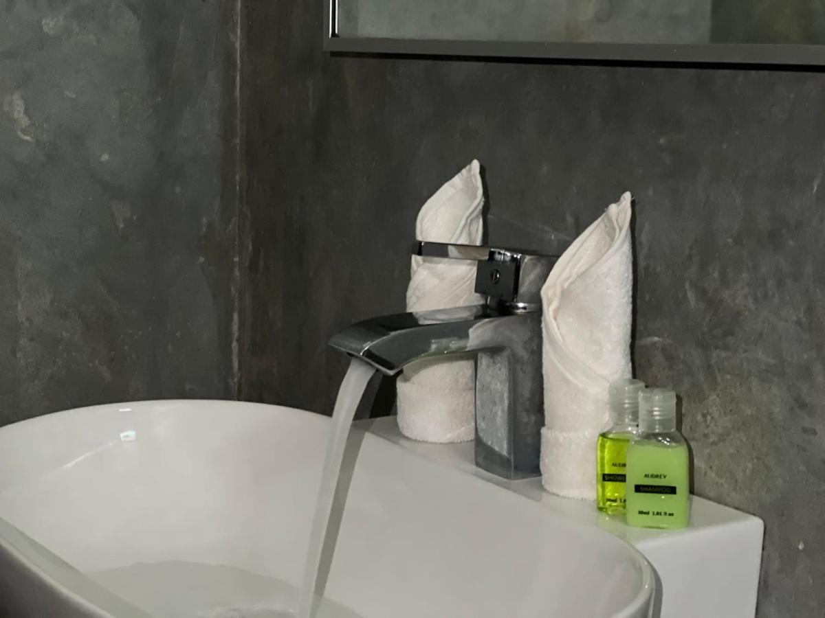 O2 Weligama Hotel & Spa 外观 照片