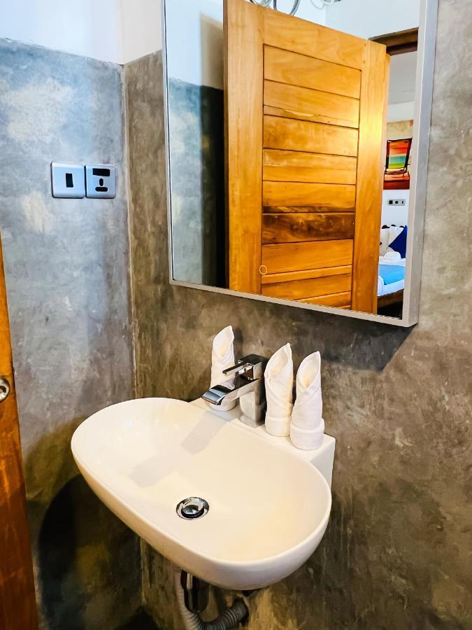 O2 Weligama Hotel & Spa 外观 照片